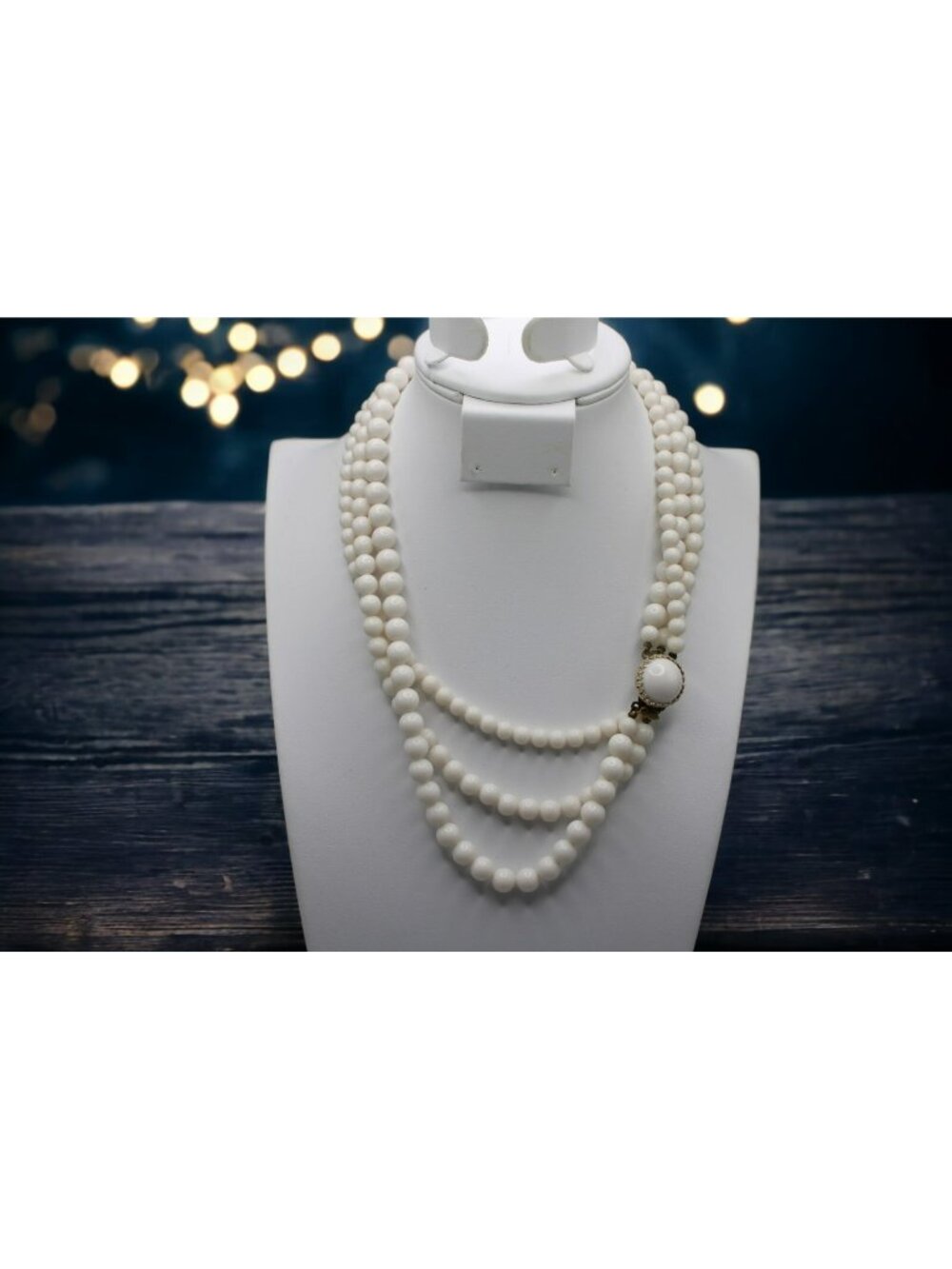 Vtg Japan Faux Pearls Triple Strand White Graduating Button Look Clasp Signed